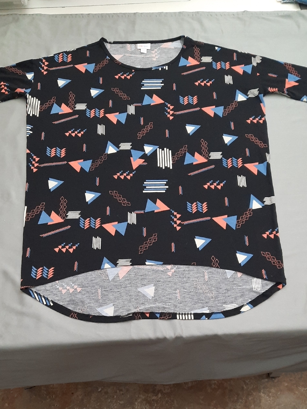 LuLaRoe Short Sleeve Tee in Black with Blue & Coral Shapes - Size S
